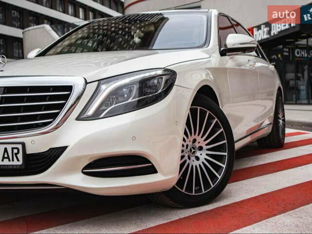 Білий Мерседес С Клас, об'ємом двигуна 4.7 л та пробігом 165 тис. км за 48500 $, фото 2 на Automoto.ua