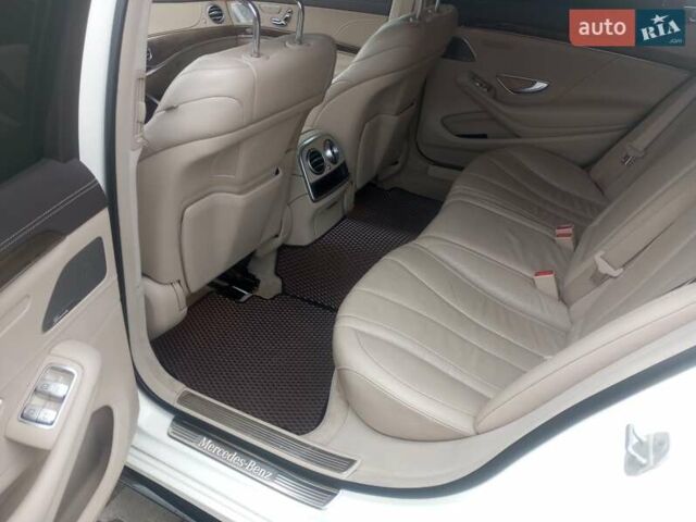 Белый Мерседес С Класс, объемом двигателя 3 л и пробегом 153 тыс. км за 37500 $, фото 1 на Automoto.ua