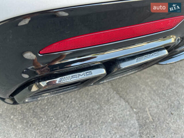 Білий Мерседес С Клас, об'ємом двигуна 5.46 л та пробігом 150 тис. км за 61000 $, фото 12 на Automoto.ua