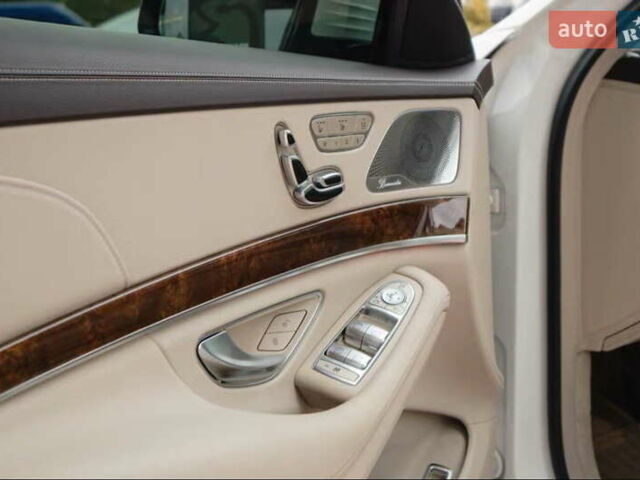 Білий Мерседес С Клас, об'ємом двигуна 4.7 л та пробігом 165 тис. км за 48500 $, фото 14 на Automoto.ua