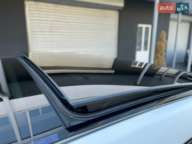 Білий Мерседес С Клас, об'ємом двигуна 5.46 л та пробігом 150 тис. км за 61000 $, фото 11 на Automoto.ua