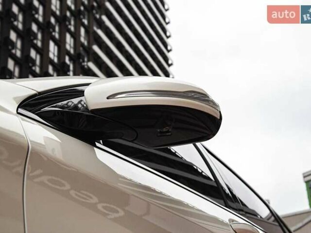 Білий Мерседес С Клас, об'ємом двигуна 4.7 л та пробігом 165 тис. км за 54500 $, фото 23 на Automoto.ua