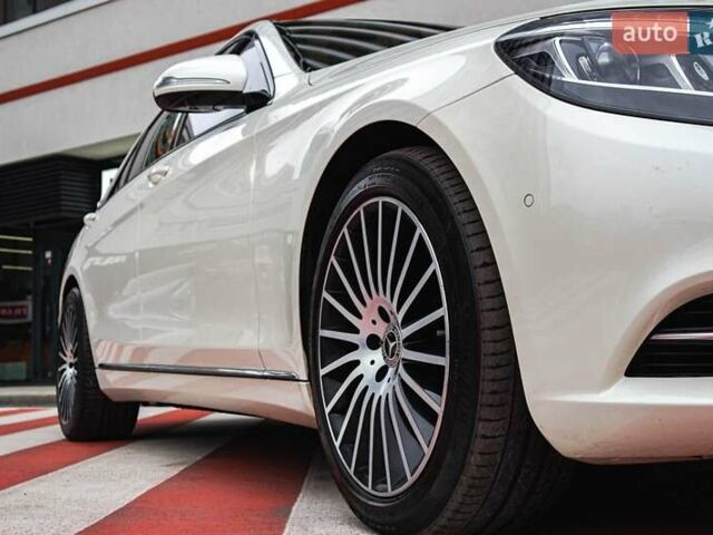 Білий Мерседес С Клас, об'ємом двигуна 4.7 л та пробігом 165 тис. км за 54500 $, фото 6 на Automoto.ua