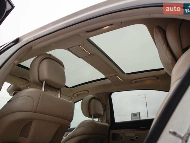 Білий Мерседес С Клас, об'ємом двигуна 4.7 л та пробігом 165 тис. км за 54500 $, фото 59 на Automoto.ua