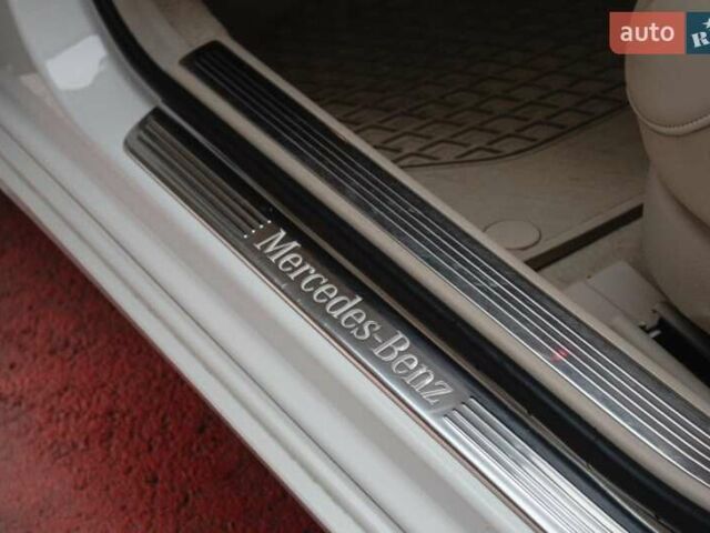 Білий Мерседес С Клас, об'ємом двигуна 4.7 л та пробігом 165 тис. км за 54500 $, фото 57 на Automoto.ua