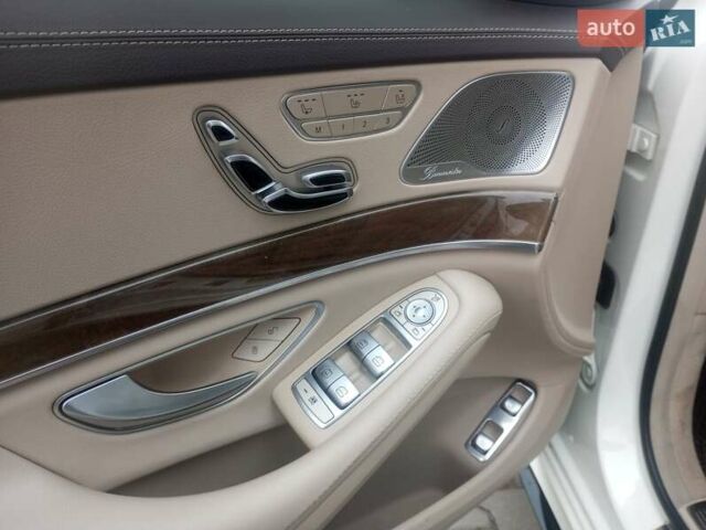 Белый Мерседес С Класс, объемом двигателя 3 л и пробегом 153 тыс. км за 37500 $, фото 2 на Automoto.ua