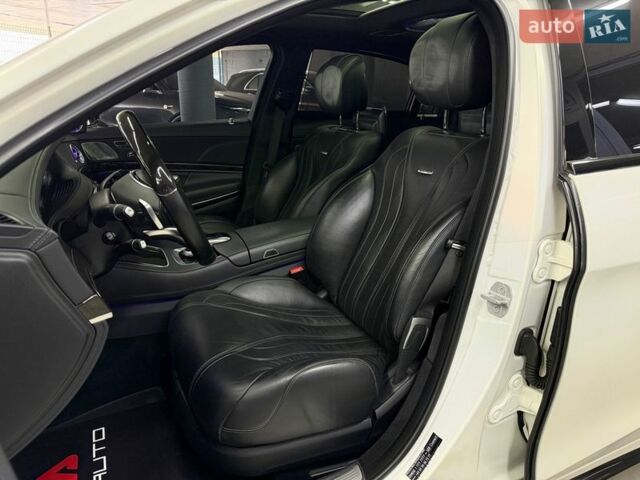 Білий Мерседес С Клас, об'ємом двигуна 5.46 л та пробігом 170 тис. км за 49800 $, фото 21 на Automoto.ua