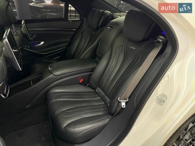 Білий Мерседес С Клас, об'ємом двигуна 5.46 л та пробігом 170 тис. км за 49800 $, фото 25 на Automoto.ua