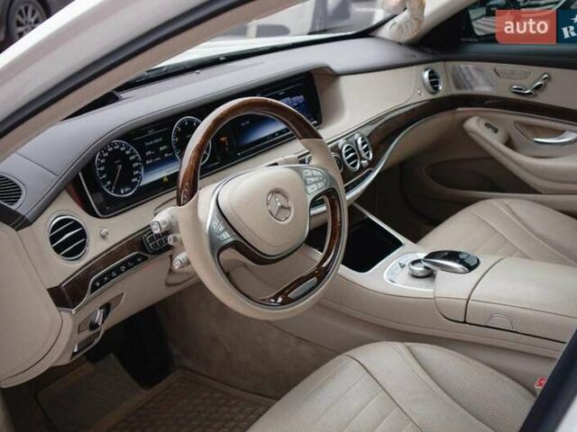 Білий Мерседес С Клас, об'ємом двигуна 4.7 л та пробігом 165 тис. км за 54500 $, фото 27 на Automoto.ua