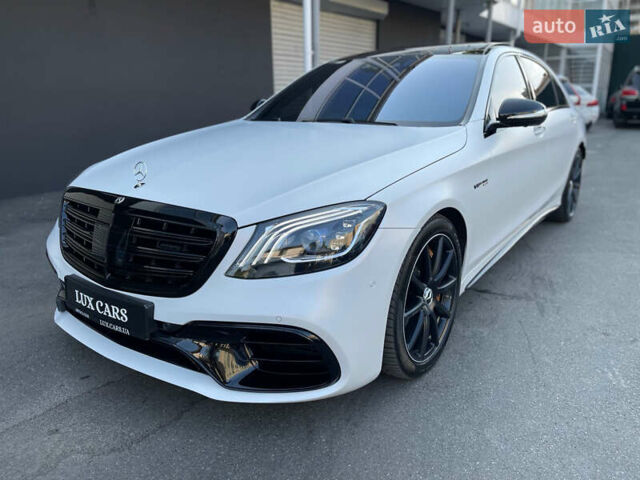Білий Мерседес С Клас, об'ємом двигуна 5.46 л та пробігом 150 тис. км за 61000 $, фото 48 на Automoto.ua