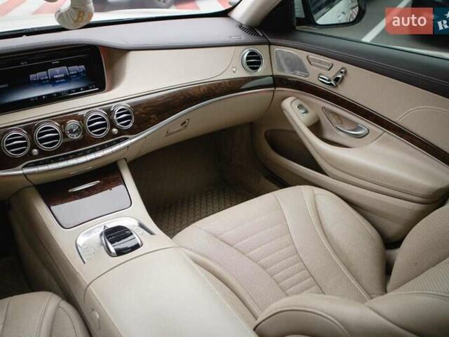 Білий Мерседес С Клас, об'ємом двигуна 4.7 л та пробігом 165 тис. км за 54500 $, фото 52 на Automoto.ua