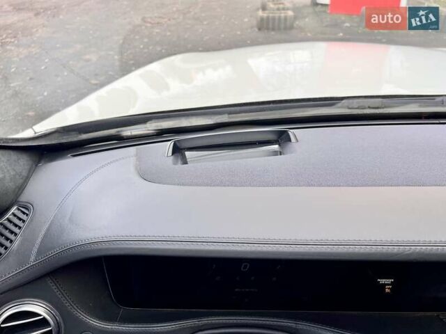 Белый Мерседес С Класс, объемом двигателя 5.46 л и пробегом 64 тыс. км за 67999 $, фото 37 на Automoto.ua