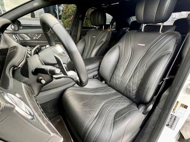 Белый Мерседес С Класс, объемом двигателя 5.46 л и пробегом 64 тыс. км за 67999 $, фото 25 на Automoto.ua