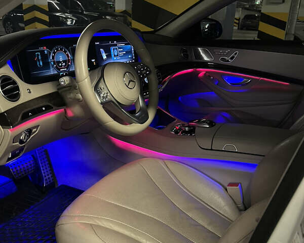 Белый Мерседес С Класс, объемом двигателя 2.99 л и пробегом 99 тыс. км за 49999 $, фото 27 на Automoto.ua