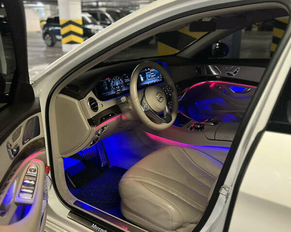 Белый Мерседес С Класс, объемом двигателя 2.99 л и пробегом 99 тыс. км за 49999 $, фото 22 на Automoto.ua