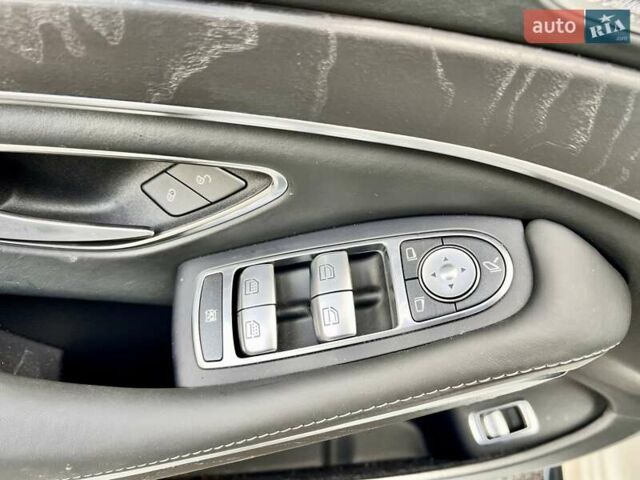 Белый Мерседес С Класс, объемом двигателя 5.46 л и пробегом 64 тыс. км за 67999 $, фото 21 на Automoto.ua