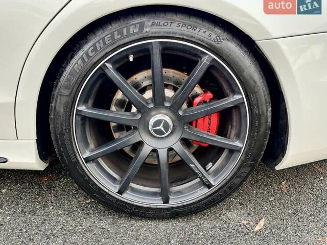 Белый Мерседес С Класс, объемом двигателя 5.46 л и пробегом 64 тыс. км за 67999 $, фото 14 на Automoto.ua