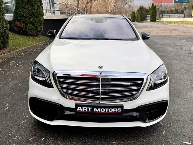 Белый Мерседес С Класс, объемом двигателя 5.46 л и пробегом 64 тыс. км за 67999 $, фото 7 на Automoto.ua