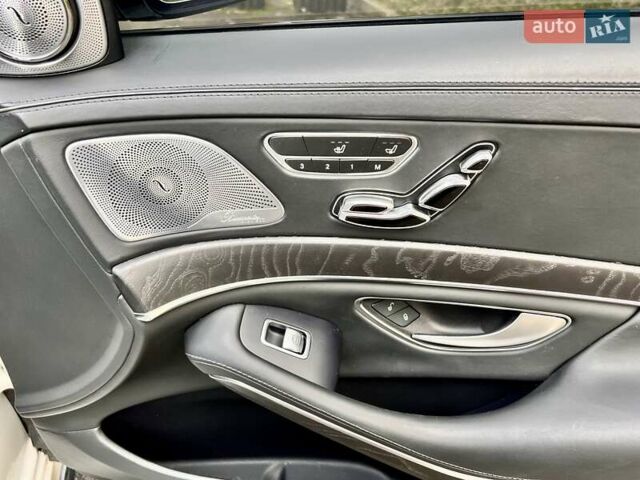 Белый Мерседес С Класс, объемом двигателя 5.46 л и пробегом 64 тыс. км за 67999 $, фото 43 на Automoto.ua