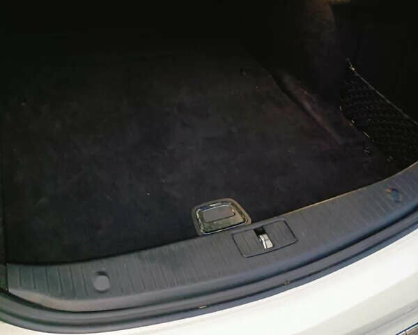 Белый Мерседес С Класс, объемом двигателя 2.99 л и пробегом 81 тыс. км за 45000 $, фото 25 на Automoto.ua