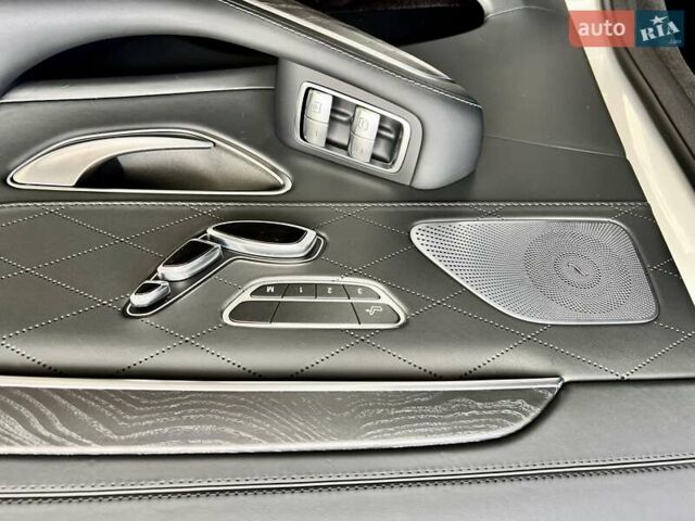 Белый Мерседес С Класс, объемом двигателя 5.46 л и пробегом 64 тыс. км за 67999 $, фото 40 на Automoto.ua