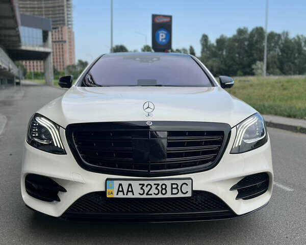 Белый Мерседес С Класс, объемом двигателя 2.99 л и пробегом 99 тыс. км за 49999 $, фото 5 на Automoto.ua