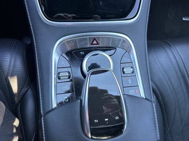 Белый Мерседес С Класс, объемом двигателя 4 л и пробегом 82 тыс. км за 82000 $, фото 3 на Automoto.ua