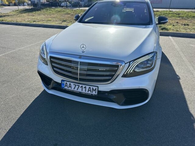 Белый Мерседес С Класс, объемом двигателя 4 л и пробегом 82 тыс. км за 82000 $, фото 1 на Automoto.ua