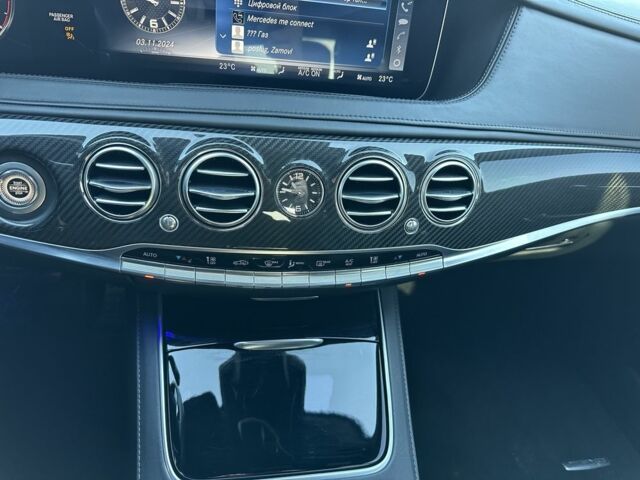 Белый Мерседес С Класс, объемом двигателя 4 л и пробегом 82 тыс. км за 82000 $, фото 4 на Automoto.ua