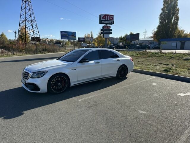 Белый Мерседес С Класс, объемом двигателя 4 л и пробегом 82 тыс. км за 82000 $, фото 22 на Automoto.ua