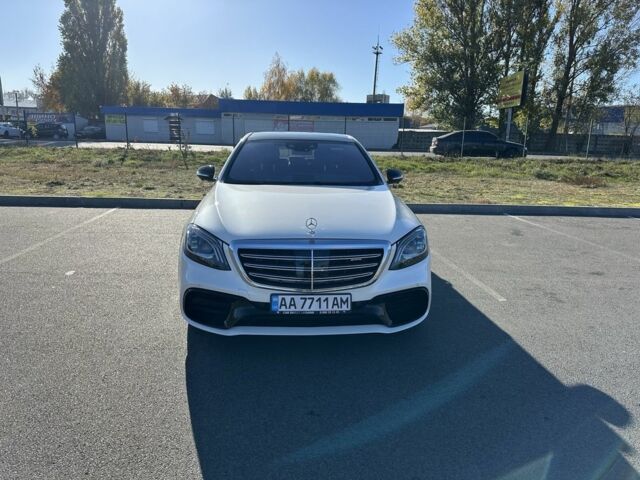 Белый Мерседес С Класс, объемом двигателя 4 л и пробегом 82 тыс. км за 82000 $, фото 19 на Automoto.ua