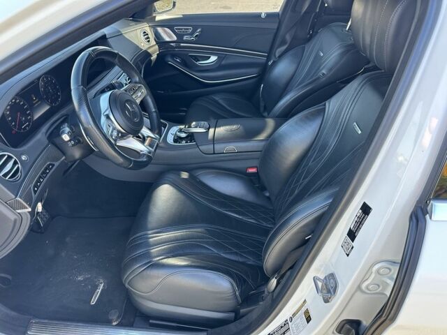 Белый Мерседес С Класс, объемом двигателя 4 л и пробегом 82 тыс. км за 82000 $, фото 8 на Automoto.ua