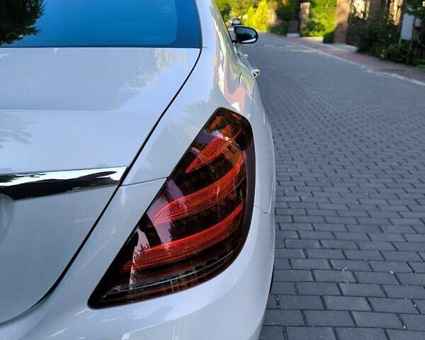 Білий Мерседес С Клас, об'ємом двигуна 2.93 л та пробігом 74 тис. км за 61999 $, фото 3 на Automoto.ua