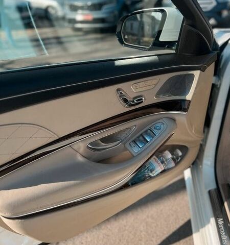 Белый Мерседес С Класс, объемом двигателя 3 л и пробегом 167 тыс. км за 40000 $, фото 7 на Automoto.ua