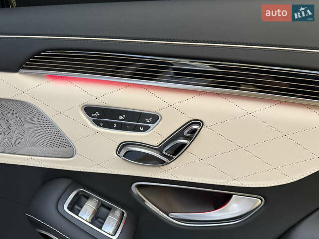 Белый Мерседес С Класс, объемом двигателя 5.46 л и пробегом 59 тыс. км за 91000 $, фото 54 на Automoto.ua