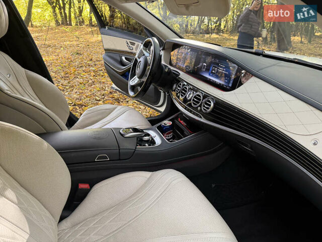 Белый Мерседес С Класс, объемом двигателя 5.46 л и пробегом 59 тыс. км за 91000 $, фото 47 на Automoto.ua