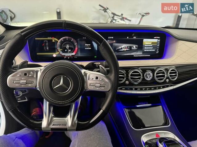 Белый Мерседес С Класс, объемом двигателя 4 л и пробегом 55 тыс. км за 79500 $, фото 34 на Automoto.ua