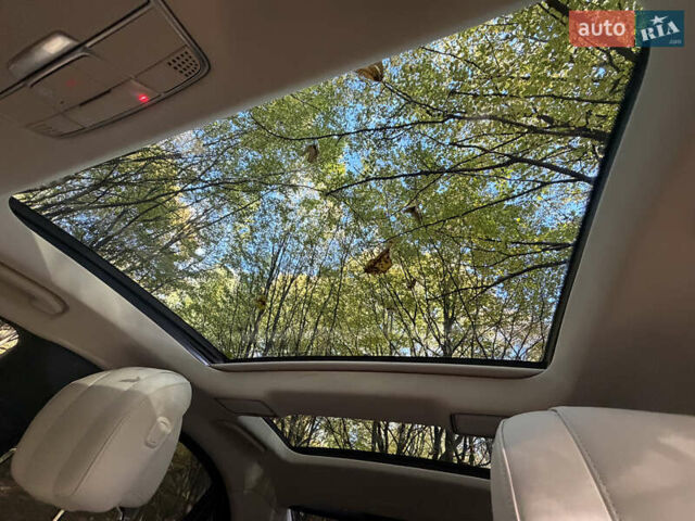 Белый Мерседес С Класс, объемом двигателя 5.46 л и пробегом 59 тыс. км за 91000 $, фото 39 на Automoto.ua