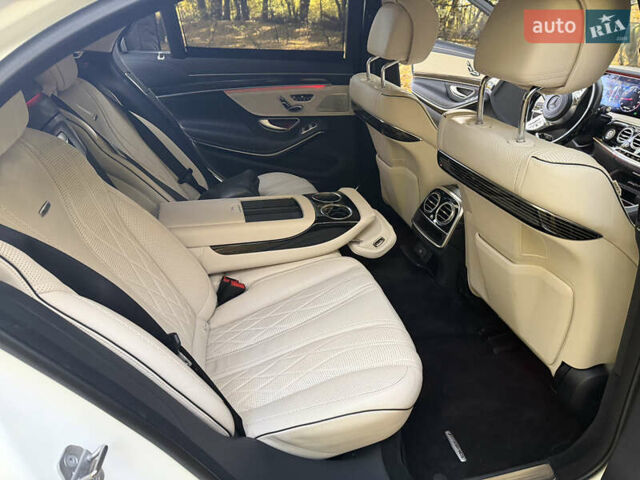 Белый Мерседес С Класс, объемом двигателя 5.46 л и пробегом 59 тыс. км за 91000 $, фото 52 на Automoto.ua