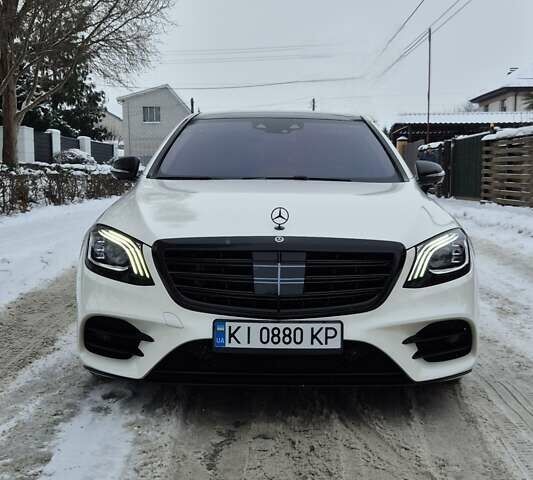 Білий Мерседес С Клас, об'ємом двигуна 3 л та пробігом 60 тис. км за 60000 $, фото 1 на Automoto.ua