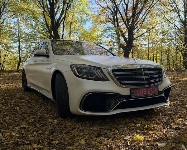 Белый Мерседес С Класс, объемом двигателя 5.46 л и пробегом 59 тыс. км за 91000 $, фото 3 на Automoto.ua