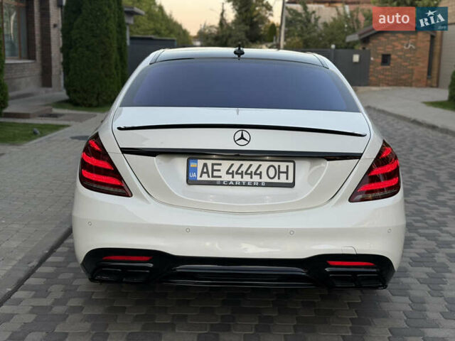 Білий Мерседес С Клас, об'ємом двигуна 3.98 л та пробігом 75 тис. км за 53000 $, фото 6 на Automoto.ua