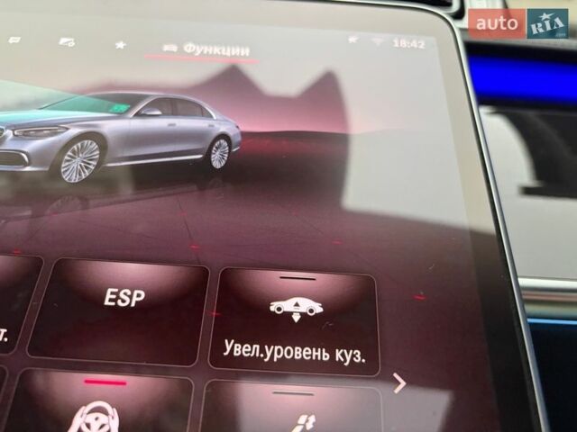 Білий Мерседес С Клас, об'ємом двигуна 3 л та пробігом 76 тис. км за 99222 $, фото 57 на Automoto.ua