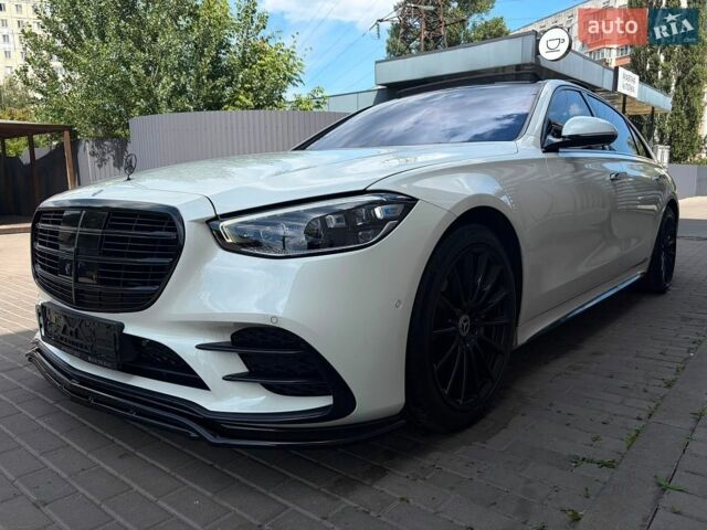 Білий Мерседес С Клас, об'ємом двигуна 3 л та пробігом 76 тис. км за 99222 $, фото 11 на Automoto.ua