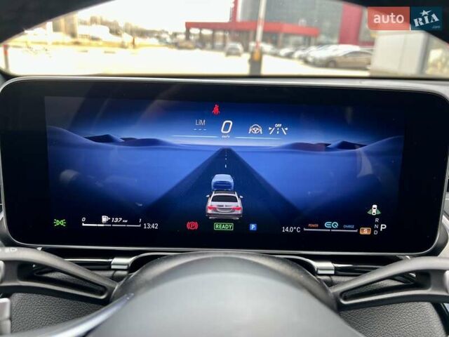 Белый Мерседес С Класс, объемом двигателя 3.98 л и пробегом 42 тыс. км за 102900 $, фото 52 на Automoto.ua