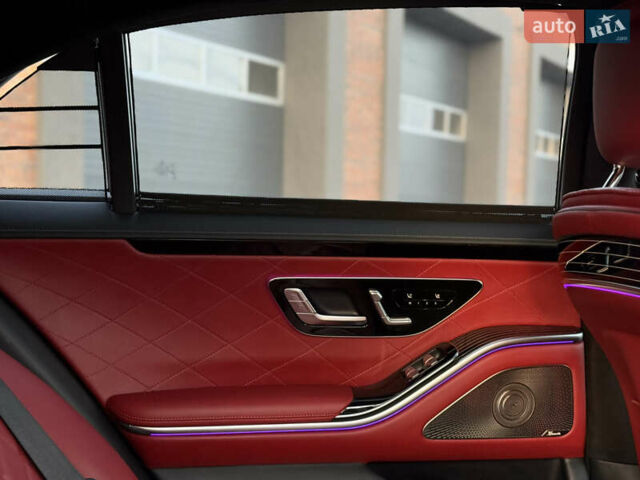 Белый Мерседес С Класс, объемом двигателя 4 л и пробегом 76 тыс. км за 90000 $, фото 20 на Automoto.ua