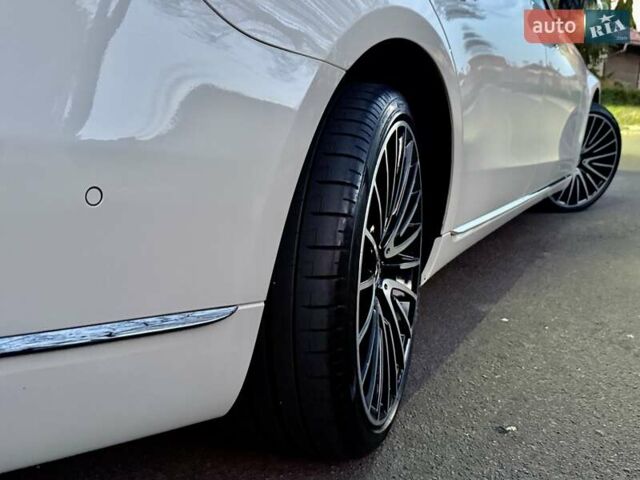 Білий Мерседес С Клас, об'ємом двигуна 3 л та пробігом 36 тис. км за 127000 $, фото 90 на Automoto.ua