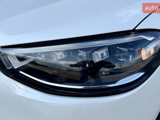 Белый Мерседес С Класс, объемом двигателя 3.98 л и пробегом 42 тыс. км за 102900 $, фото 18 на Automoto.ua