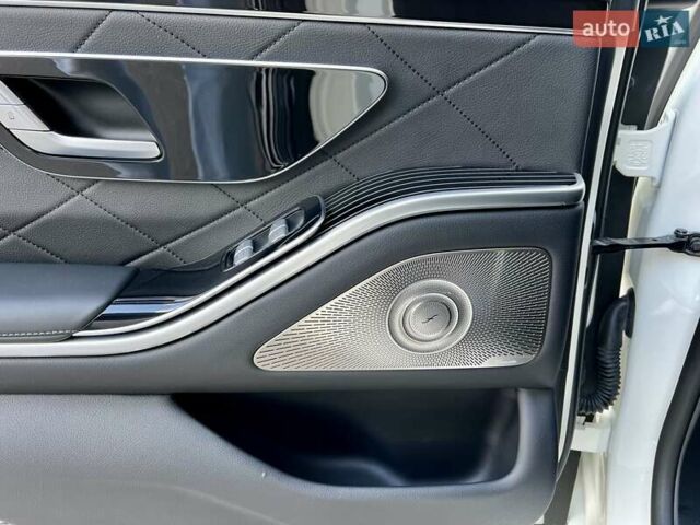 Белый Мерседес С Класс, объемом двигателя 3.98 л и пробегом 42 тыс. км за 102900 $, фото 28 на Automoto.ua