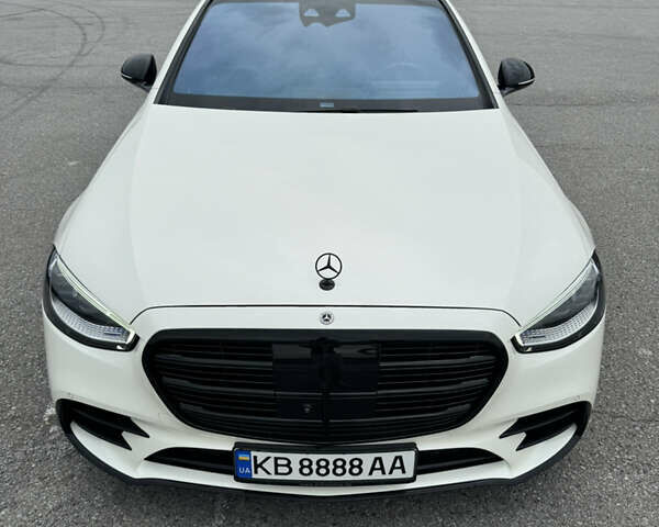 Білий Мерседес С Клас, об'ємом двигуна 2.93 л та пробігом 49 тис. км за 120000 $, фото 4 на Automoto.ua